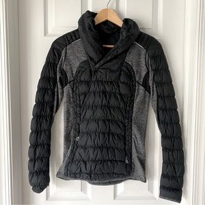 Lululemon pullover running  jacket - Size 6